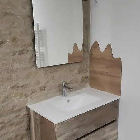 Chic Meuble Et Lumineux 公寓